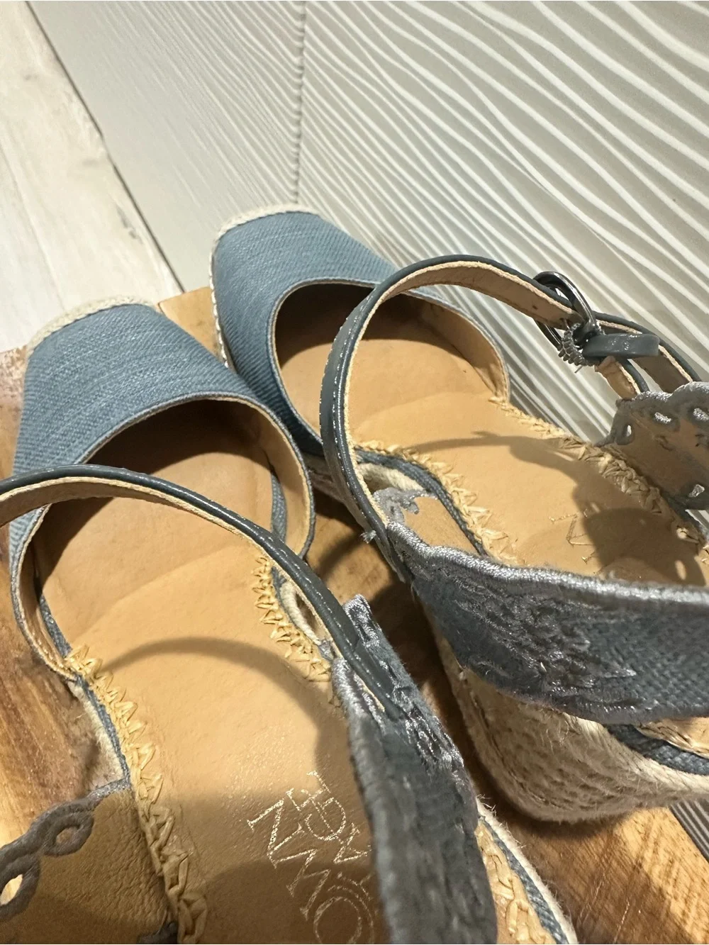 Crown Vintage Blue Denim Espadrille Wedge Sandals Size 7.5